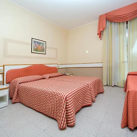 Faro Hotel 3*